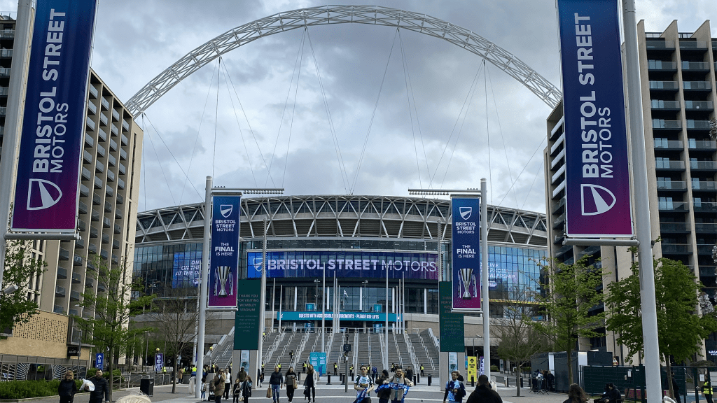 Wembley Stadium, decorada y adornado para poder recibir la final del EFL Trophy 2024.