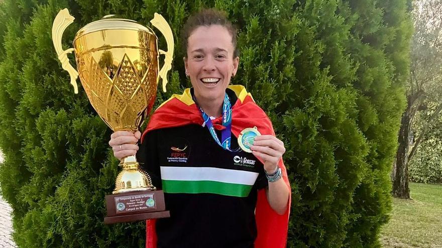 Fuente: El periódico de Aragón. Nuria Mallada es la actual campeona mundial de pesca de agua dulce.