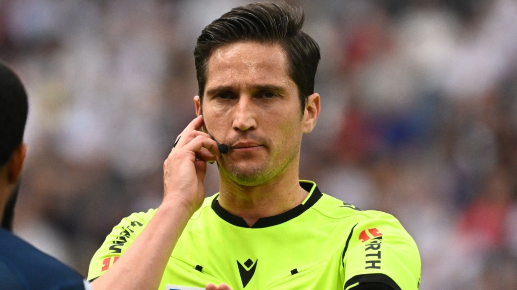 LA RFEF SUSPENDE PROVISIONALMENTE A MUNUERA MONTERO POR POSIBLE CONFLICTO DE&nbsp;INTERESES