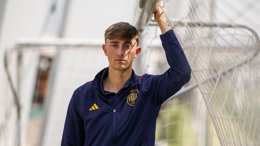 OFICIAL: DEAN HUIJSEN ES NUEVO FICHAJE DEL REAL&nbsp;MADRID