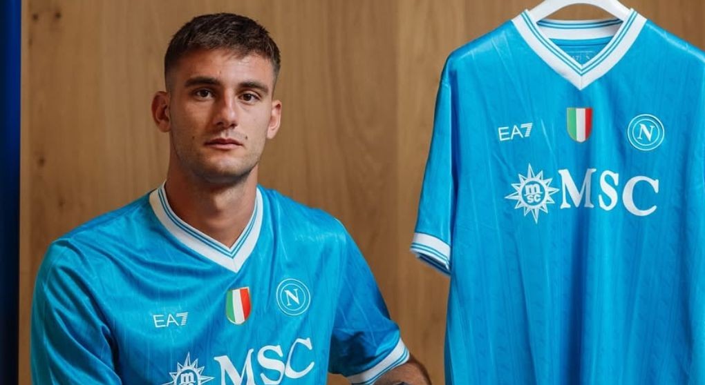 LORENZO LUCCA LLEGA AL NAPOLI EN CESIÓN CON OBLIGACIÓN DE 35 M&nbsp;€