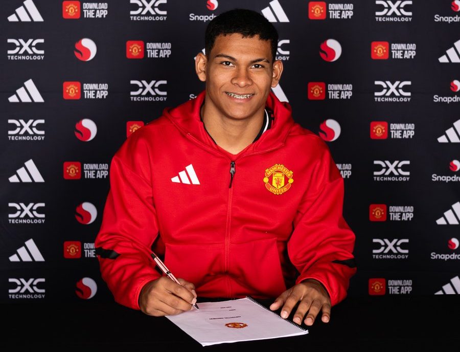 OFICIAL: MANCHESTER UNITED FIRMA A DIEGO&nbsp;LEÓN