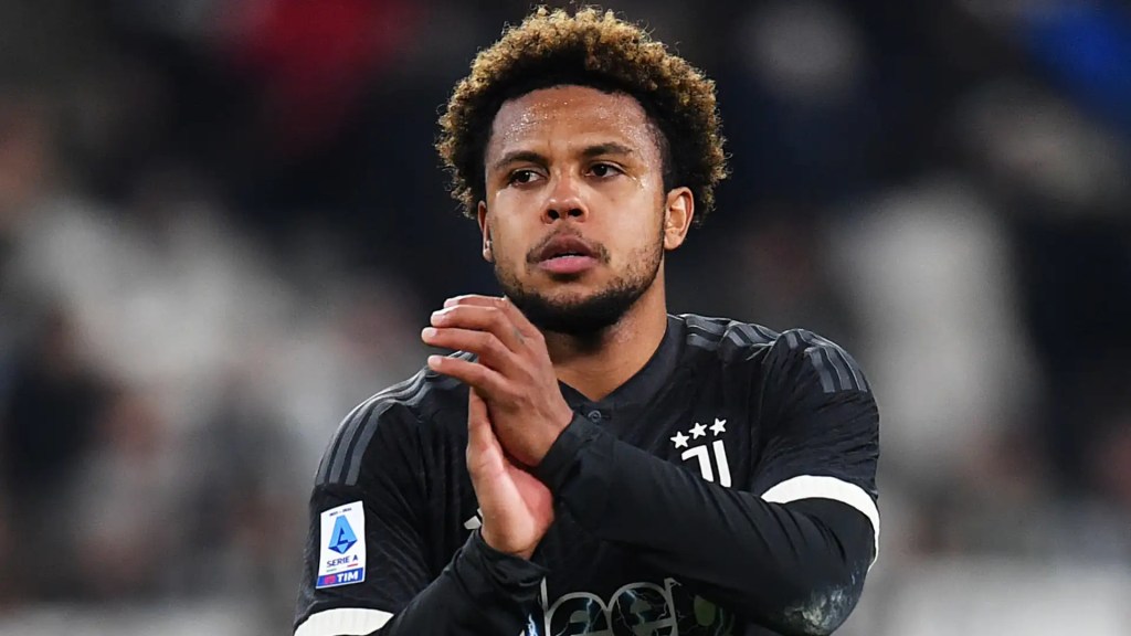 JUVENTUS DENUNCIA CÁNTICOS RACISTAS CONTRA MCKENNIE PROVENIENTES DE LA GRADA DEL&nbsp;PARMA