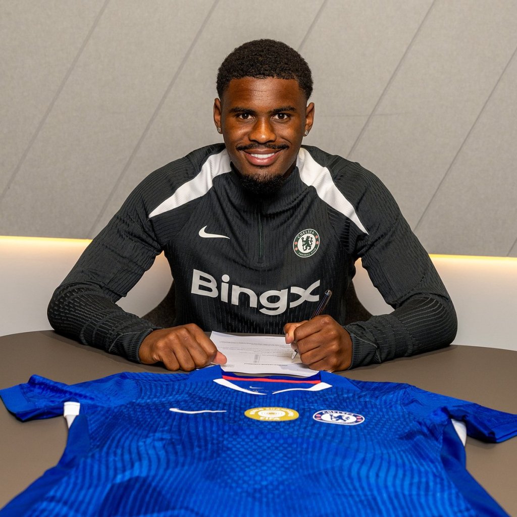 CHELSEA CIERRA EL FICHAJE DE JORREL HATO POR £37 MILLONES PARA COMPETIR CON&nbsp;CUCURELLA