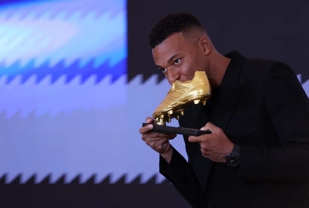 KYLIAN MBAPPÉ RECIBE LA BOTA DE ORO 2025 EN UN EMOTIVO ACTO EN EL BERNABÉU: “ES UN ORGULLO SER PARTE DE LA HISTORIA DEL REAL&nbsp;MADRID”