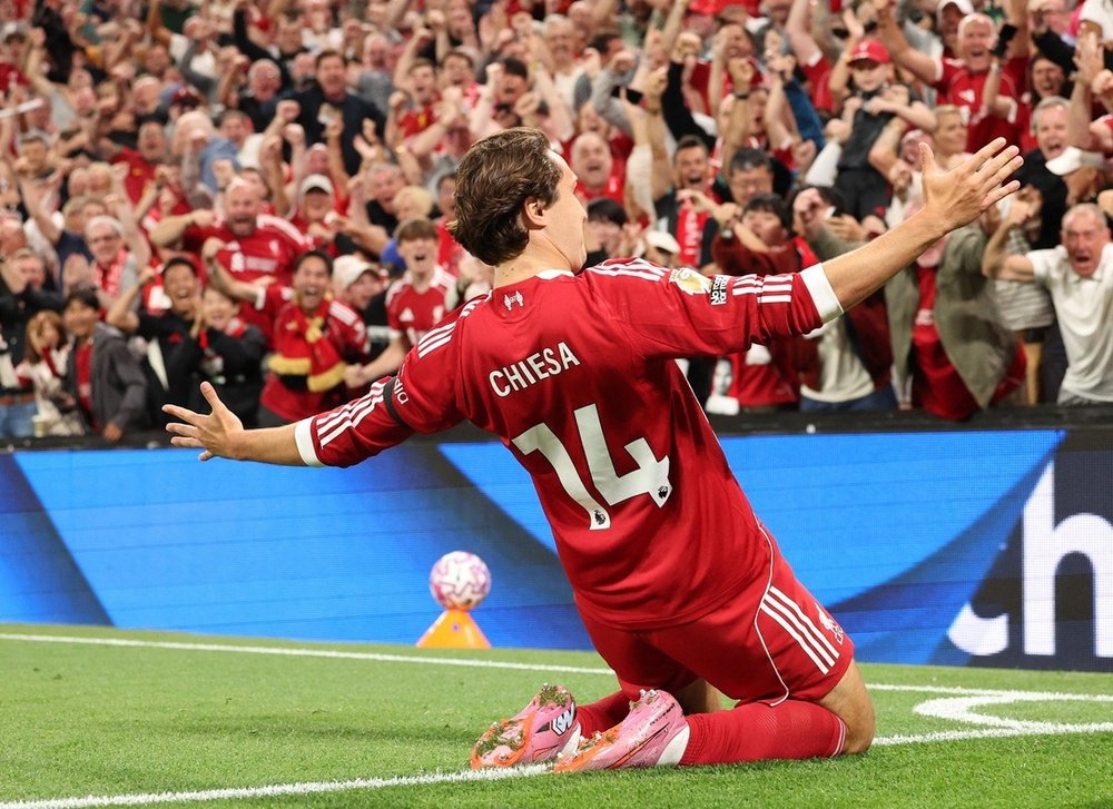 Federico Chiesa celebrando un gol con el Liverpool; foto: BeSoccer.