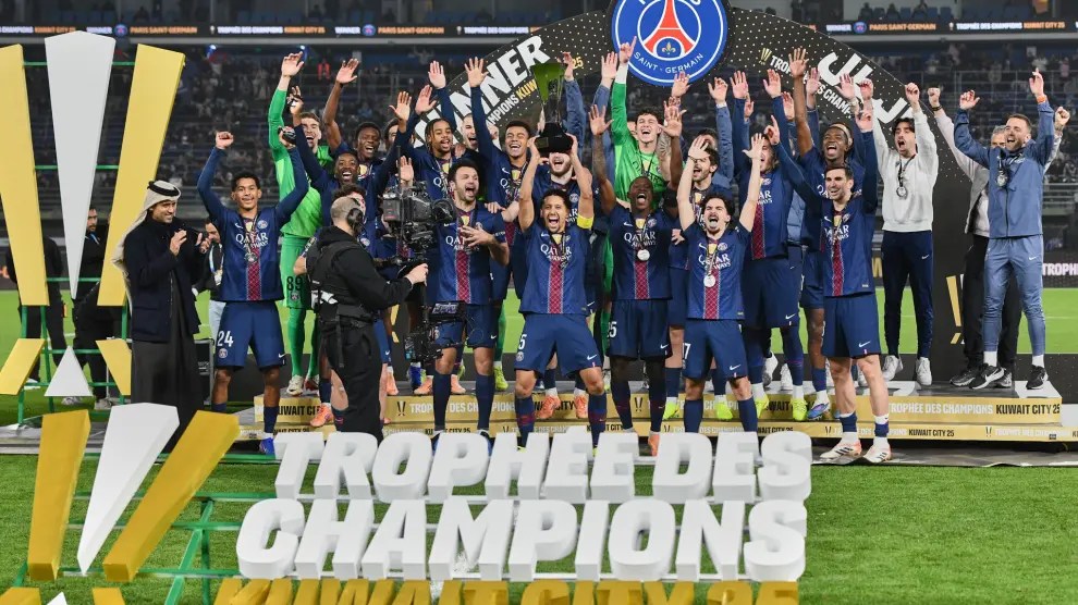 EL PSG CONQUISTA LA SUPERCOPA TRAS UN CLÁSICO FRENÉTICO DECIDIDO EN LOS&nbsp;PENALTIS