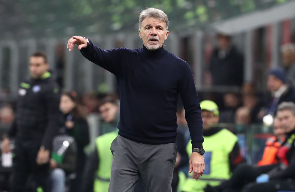 Marco Baroni dando instrucciones desde la banda; foto: The Laziali.