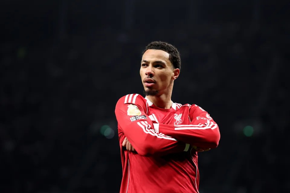 HUGO EKITIKE DESLUMBRA EN&nbsp;ANFIELD