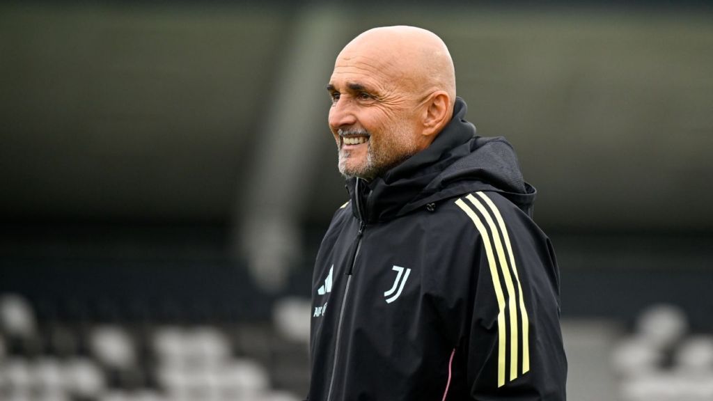 Luciano Spalletti con la cazadora de la Juventus; foto: ESPN.