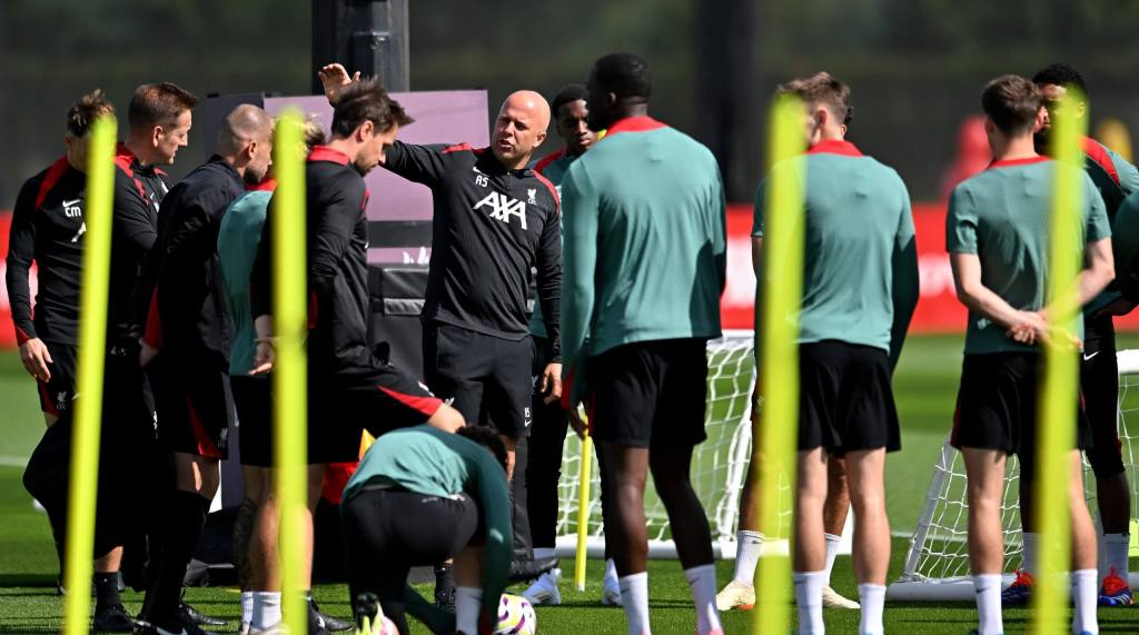 EL LIVERPOOL DE SLOT: MÁS CONTROL, MENOS&nbsp;COLMILLO