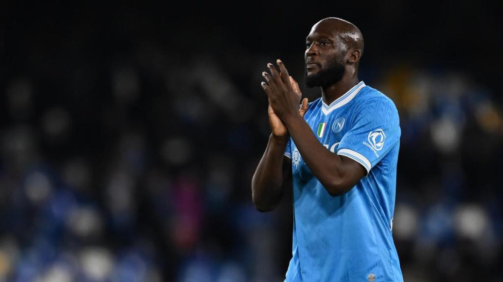 EL NAPOLI PONE A LUKAKU EN EL MERCADO: NO VOLVERÁ A VESTIR LA CAMISETA&nbsp;‘AZZURRA’
