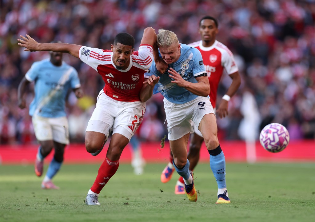 El duelo ‘Saliba-Haaland’ fue brutal; foto: POSTA DEPORTES.