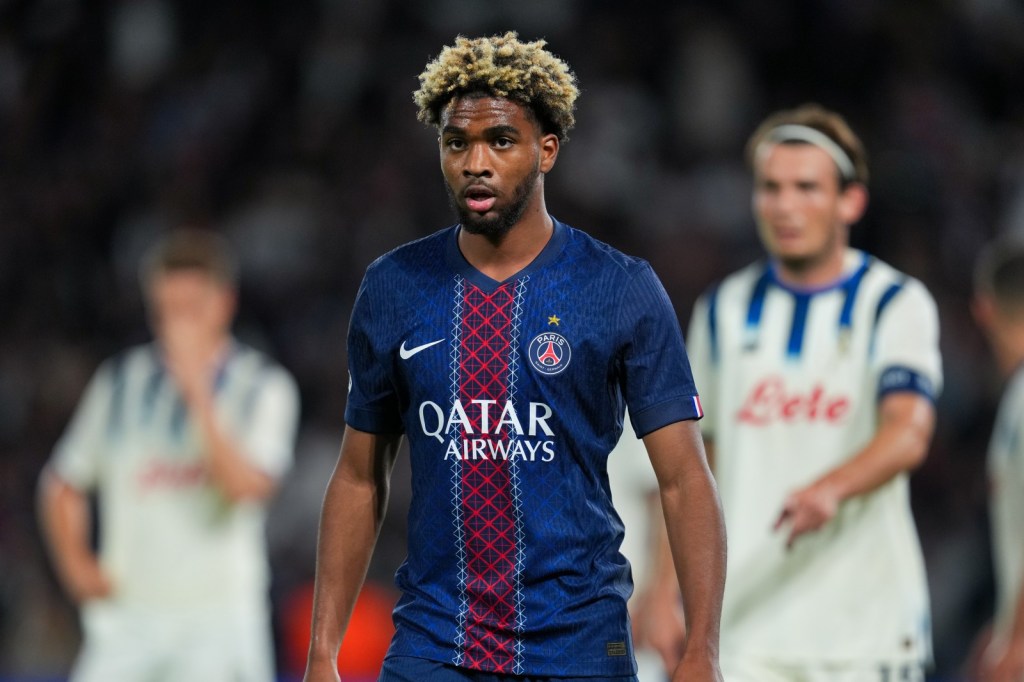 Mbaye es campeón de la Copa África con Senegal; foto: Goal.com.