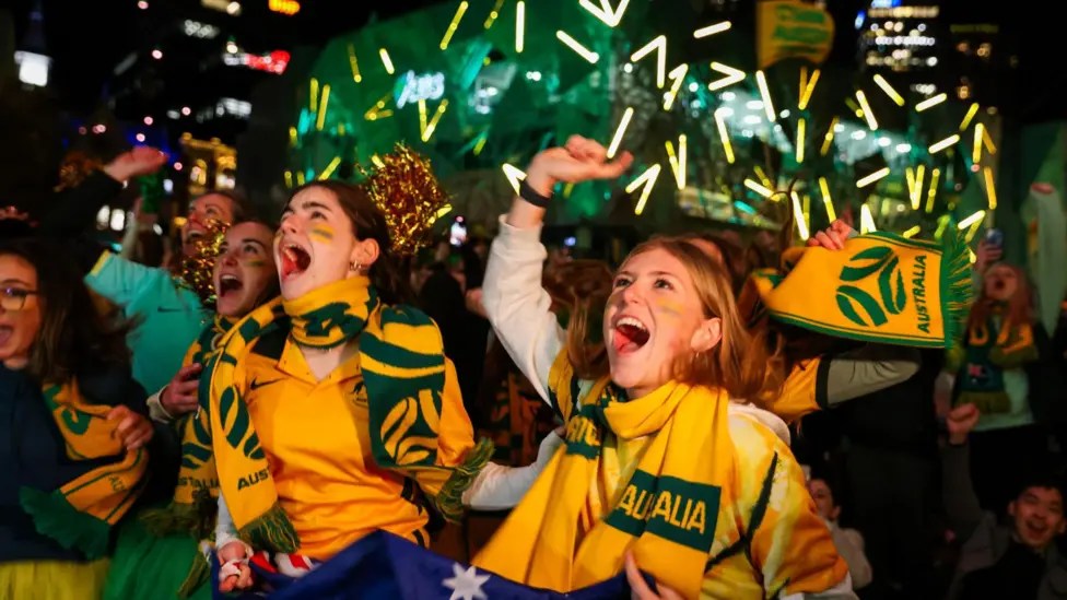 VICTORIA DA MARCHA ATRÁS Y PERMITIRÁ PANTALLAS GIGANTES PARA EL MUNDIAL EN FEDERATION&nbsp;SQUARE