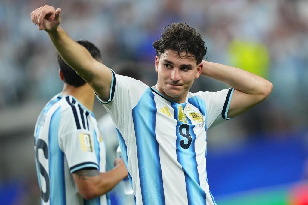JULIÁN ÁLVAREZ CONFIRMA SU DESEO DE DEJAR EL ATLÉTICO: «QUIERO CUMPLIR MI&nbsp;SUEÑO»