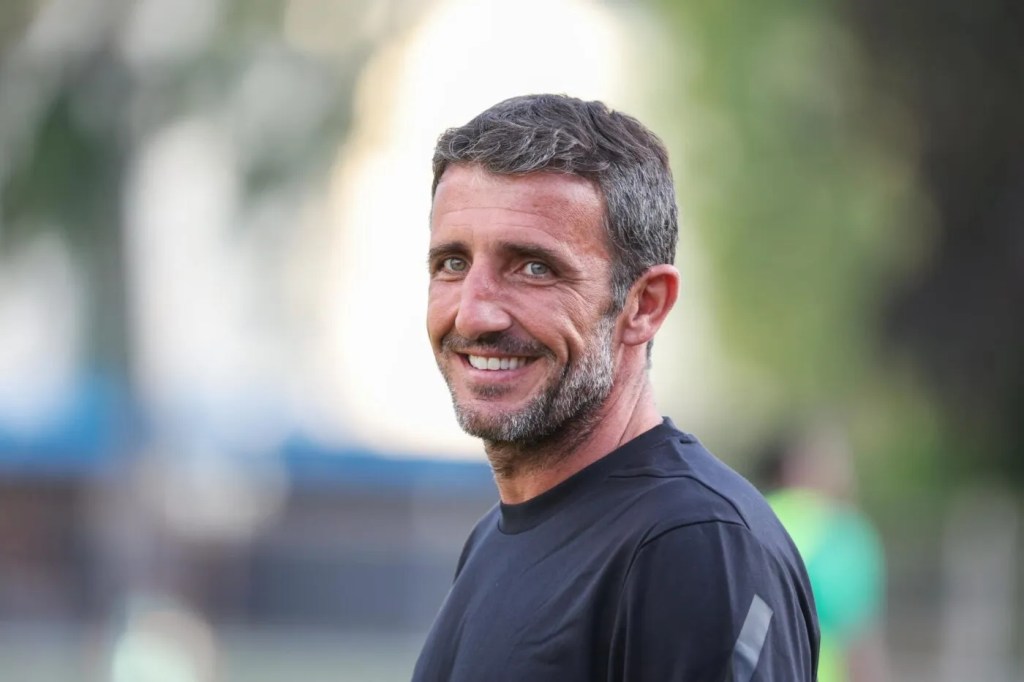 OFICIAL: STÉPHANE GILLI, NUEVO ENTRENADOR DEL ANGERS HASTA 2028